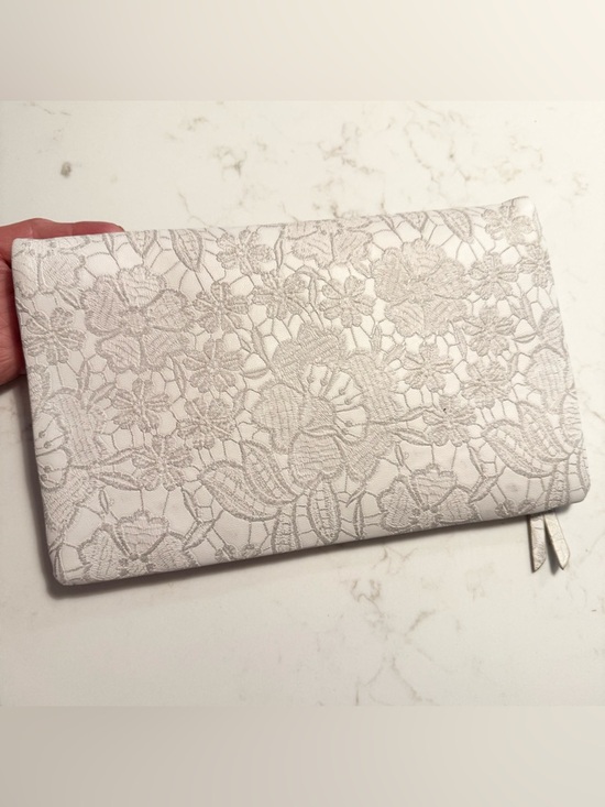 Urban Expressions Floral Embossed Clutch - Picture 8 of 9